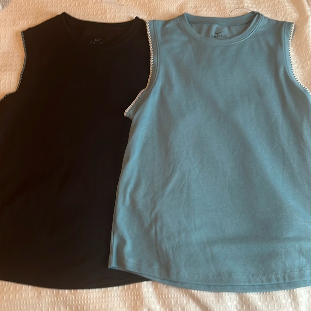 NEW WITH TAGS Nike Yoga Tanks